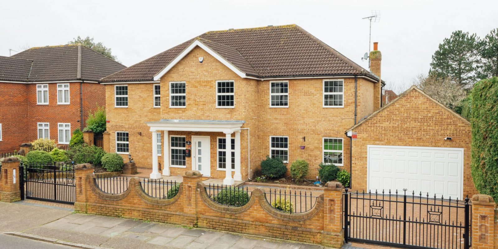 Earnest Road, Emerson Park